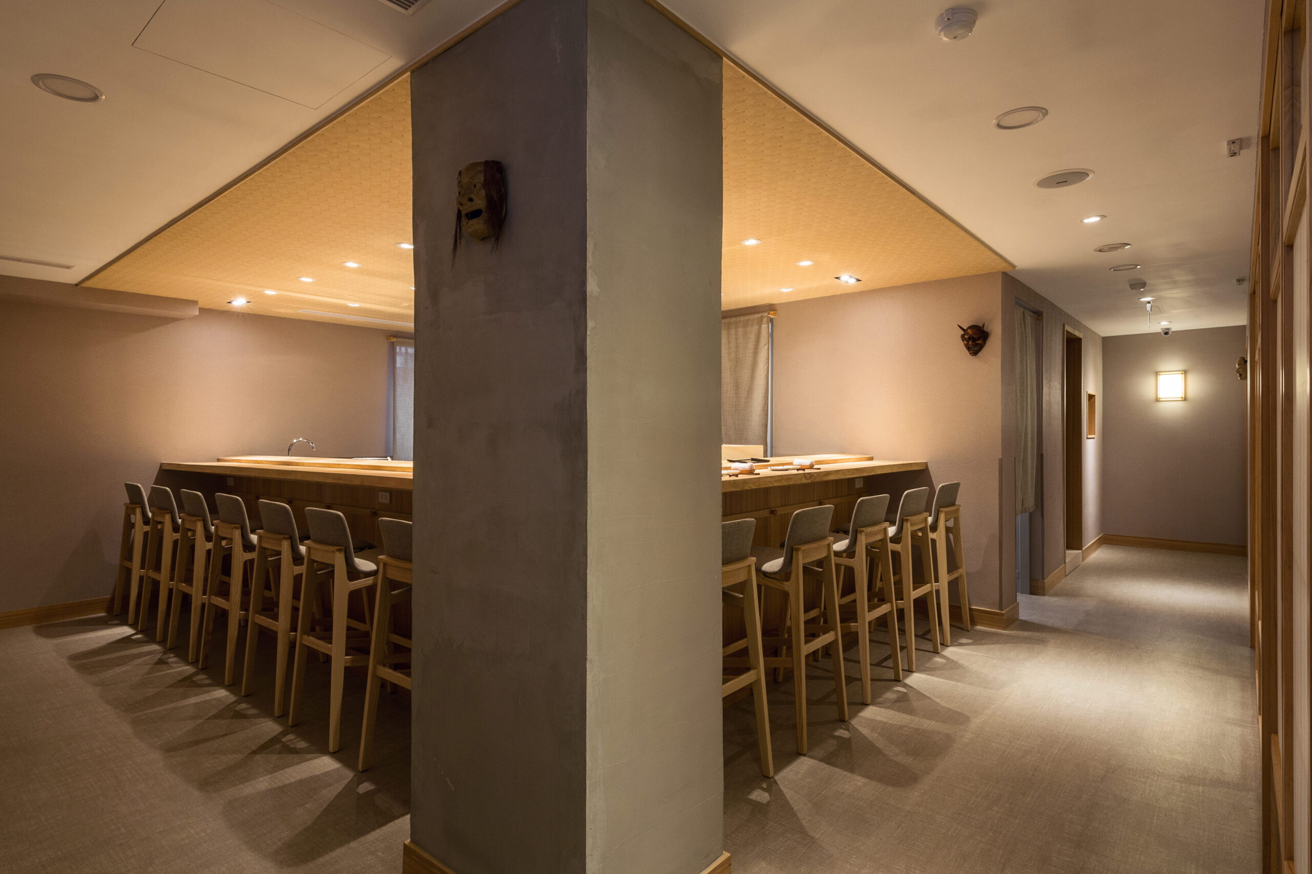 台湾の鮨店(寿司店)の内装施工事例