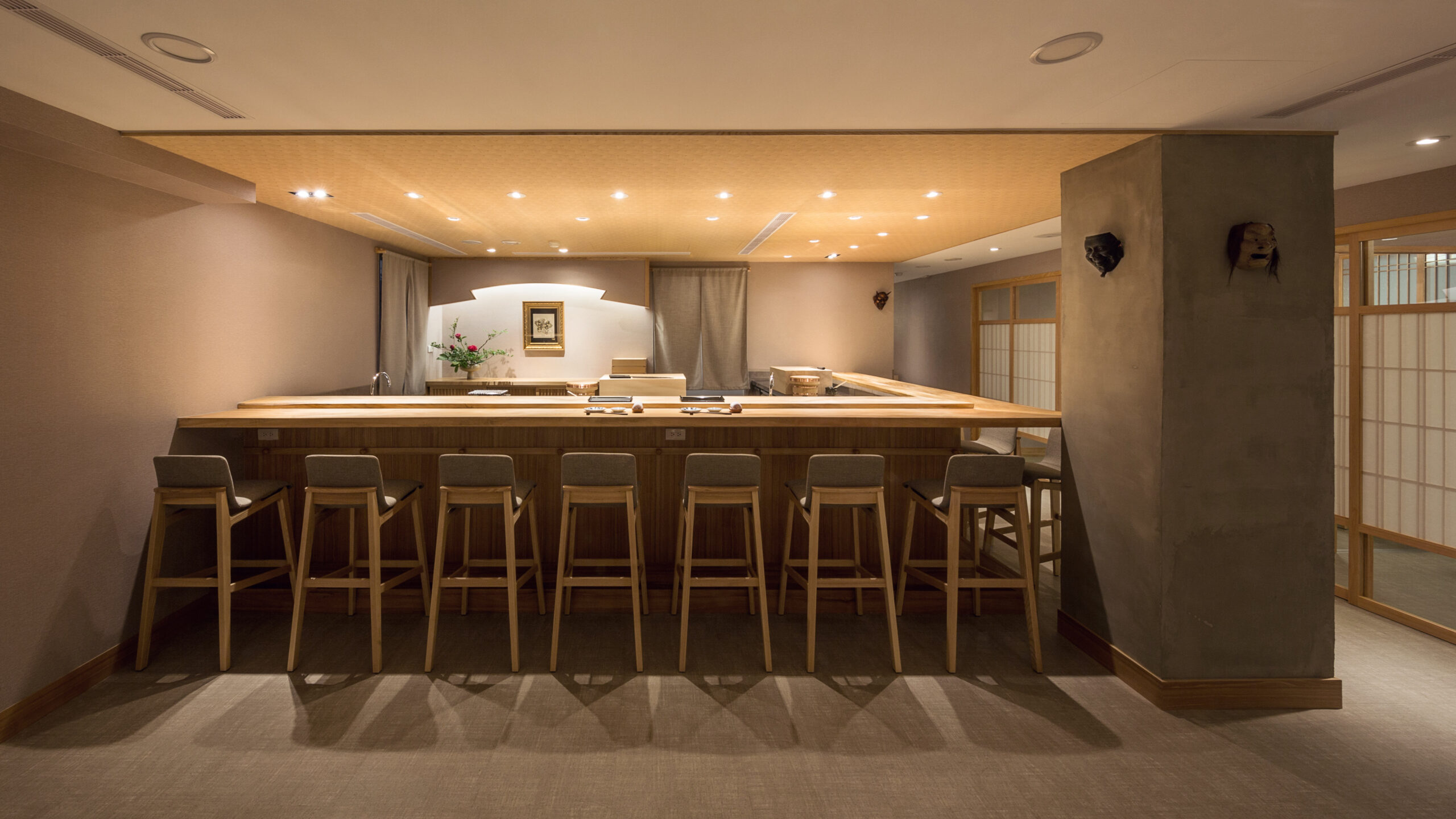 台湾の鮨店(寿司店)の内装施工事例