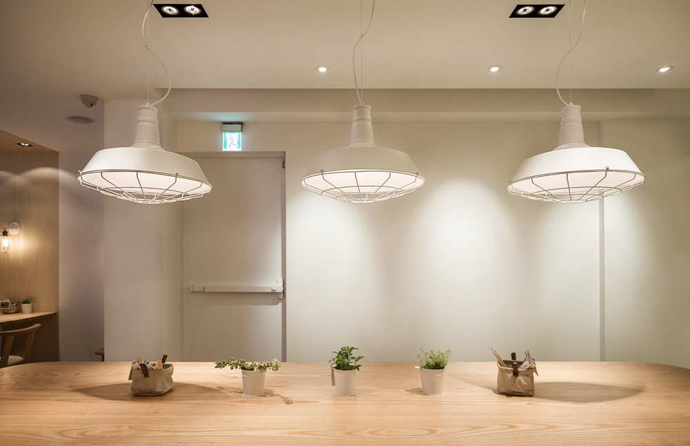 日系企業が台湾で出店したファストフード店の内装デザイン施工事例