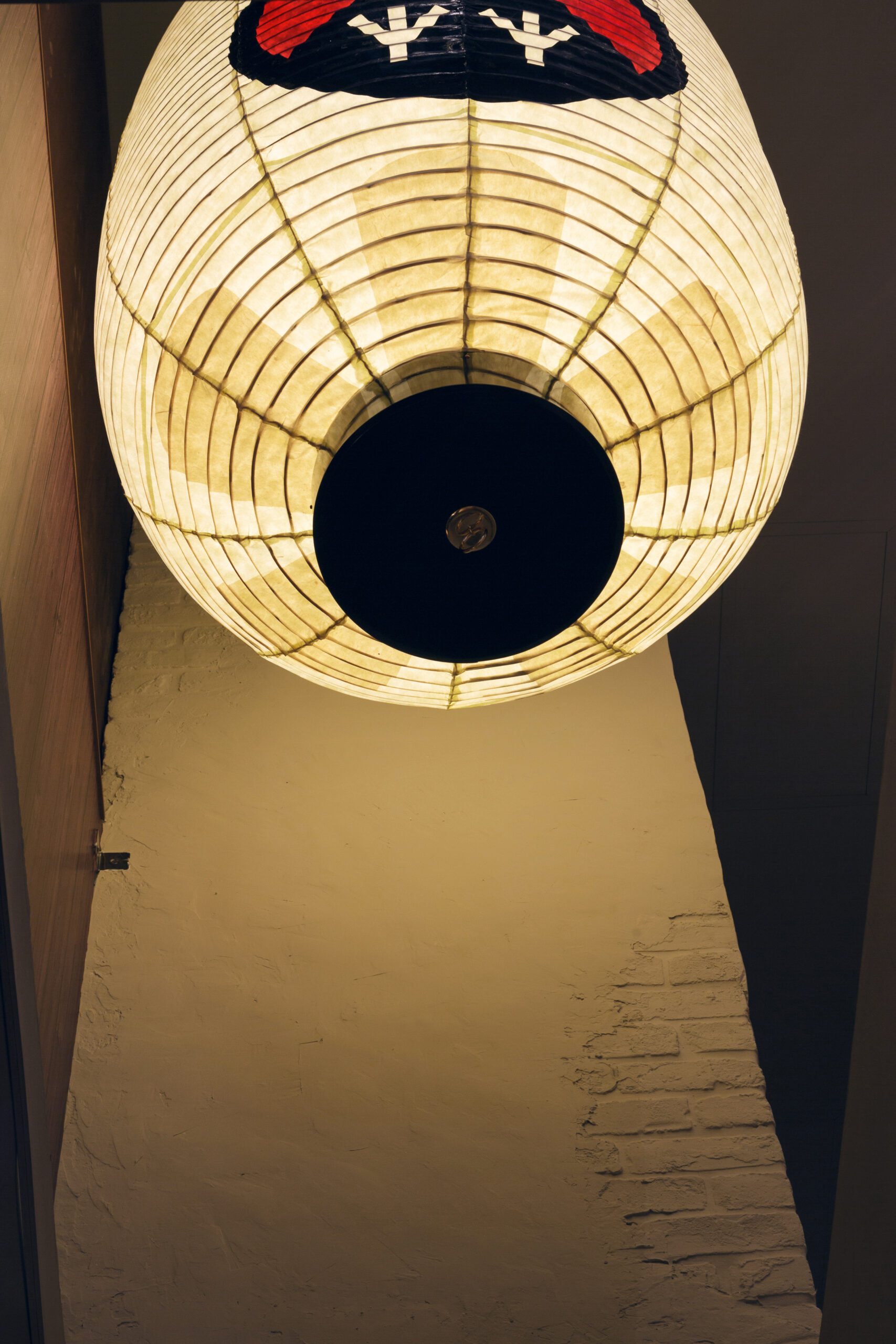 居酒屋の外観と入口サイン|台湾の内装施工事例