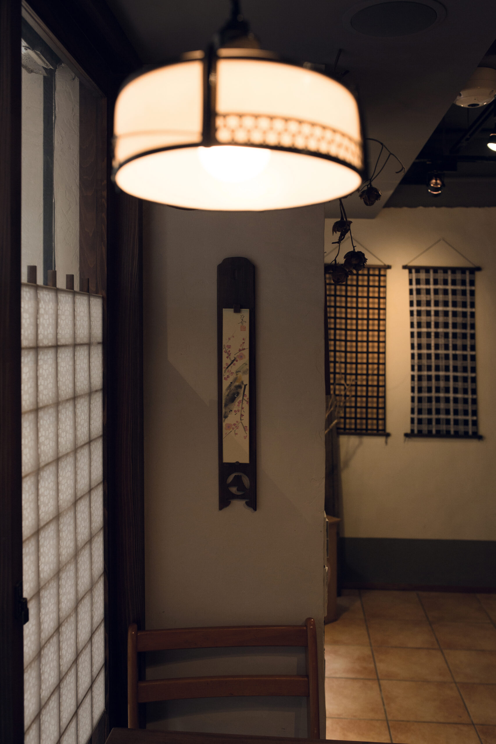 大正ロマンを醸し出すインテリアデザイン|居酒屋内装工事(台湾)