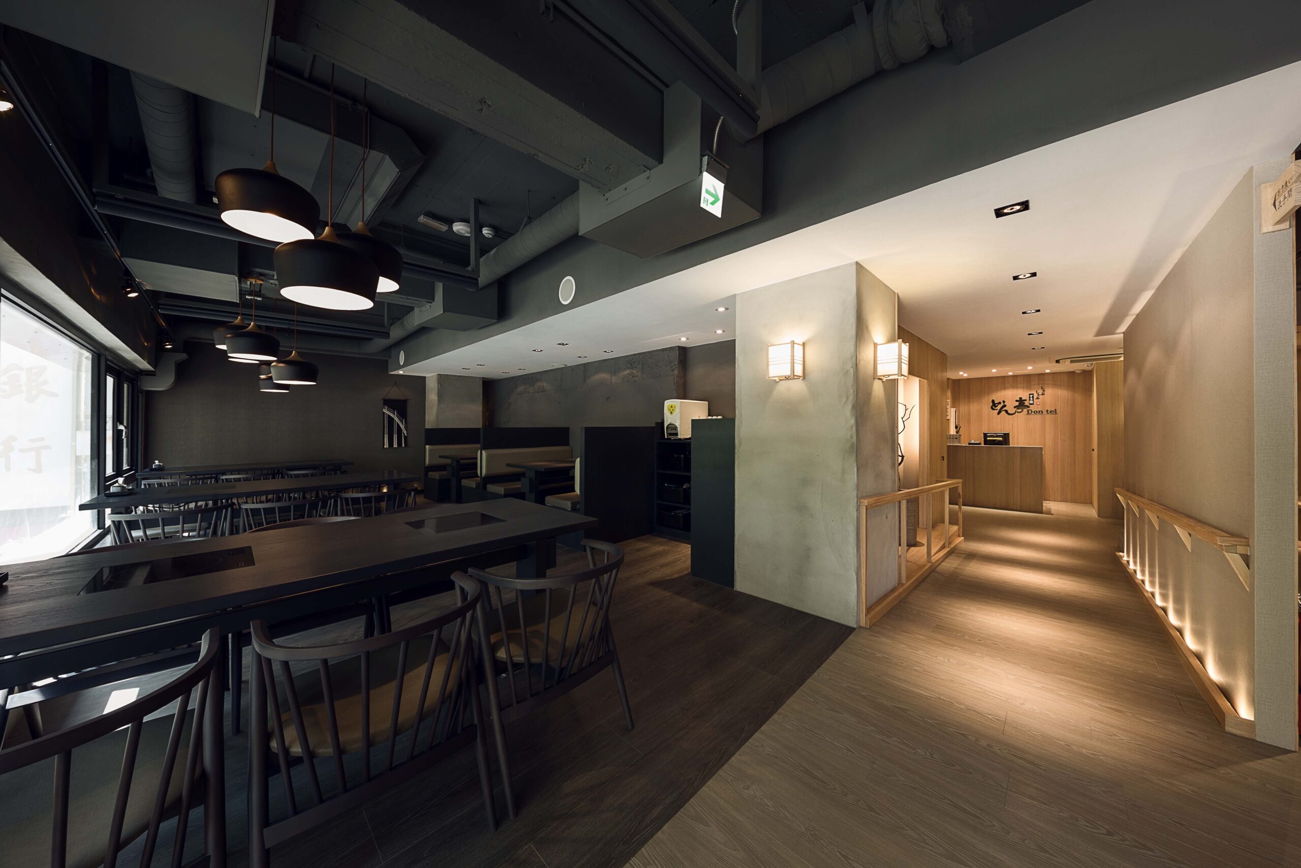 しゃぶしゃぶ店の和モダンな店舗内装 施工事例
