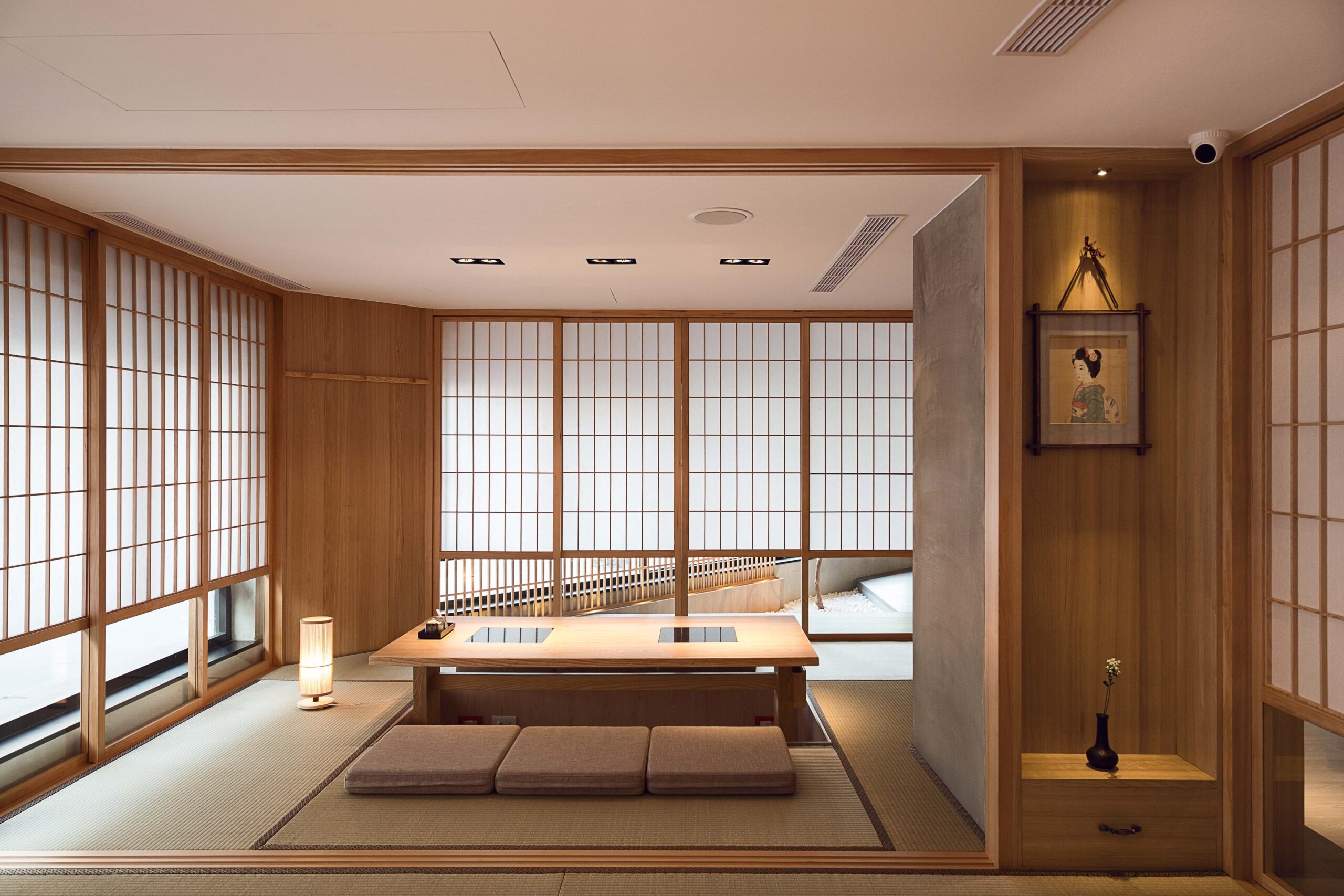 しゃぶしゃぶ店の和モダンな店舗内装 施工事例
