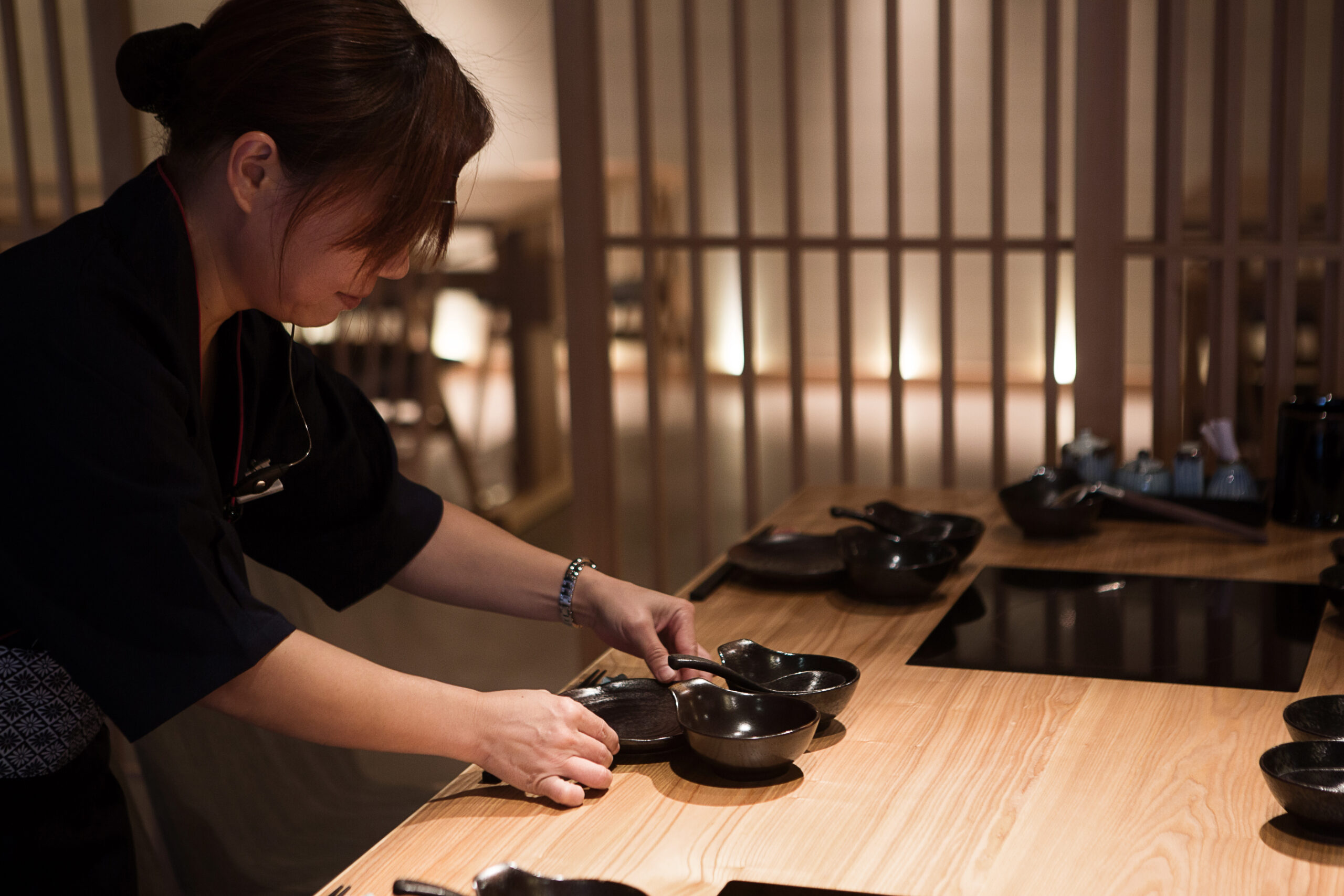 しゃぶしゃぶ店の和モダンな店舗内装 施工事例
