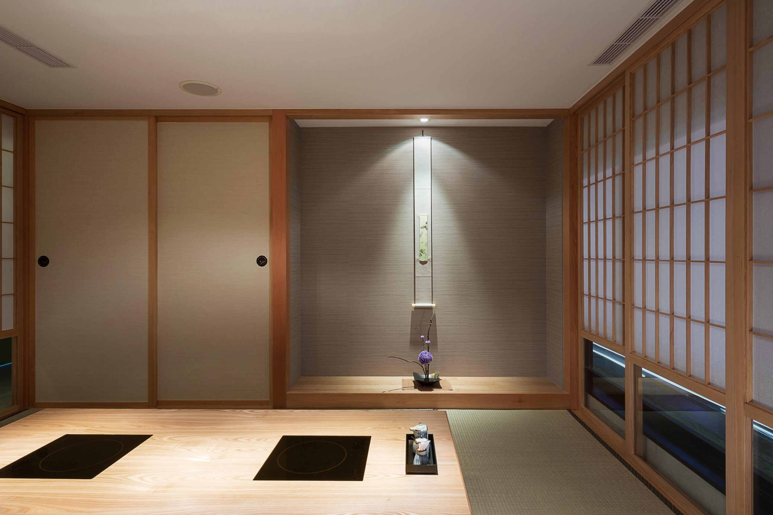 しゃぶしゃぶ店の和モダンな店舗内装 施工事例
