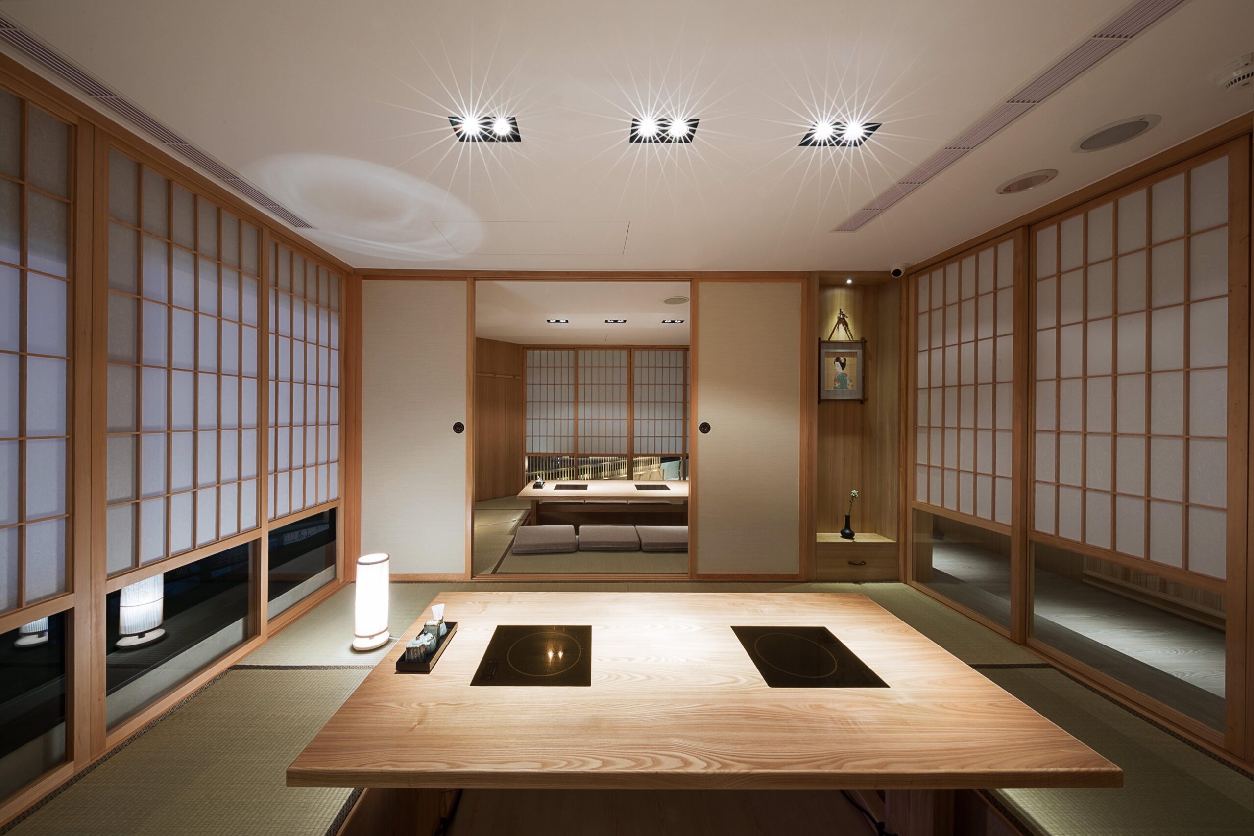 しゃぶしゃぶ店の和モダンな店舗内装 施工事例
