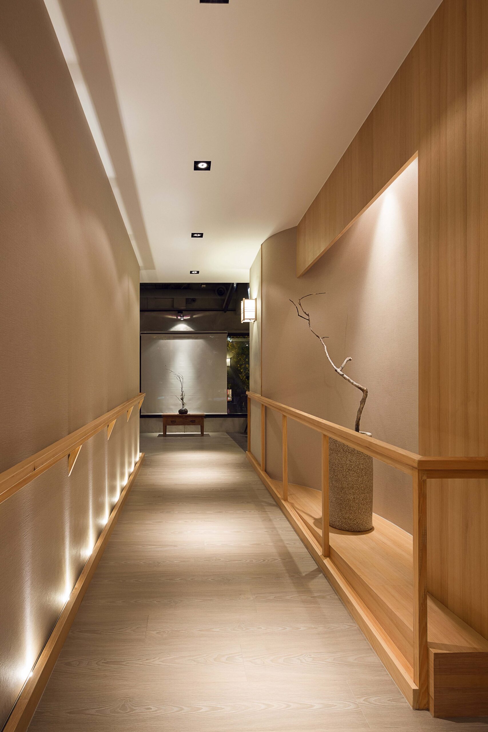 しゃぶしゃぶ店の和モダンな店舗内装 施工事例
