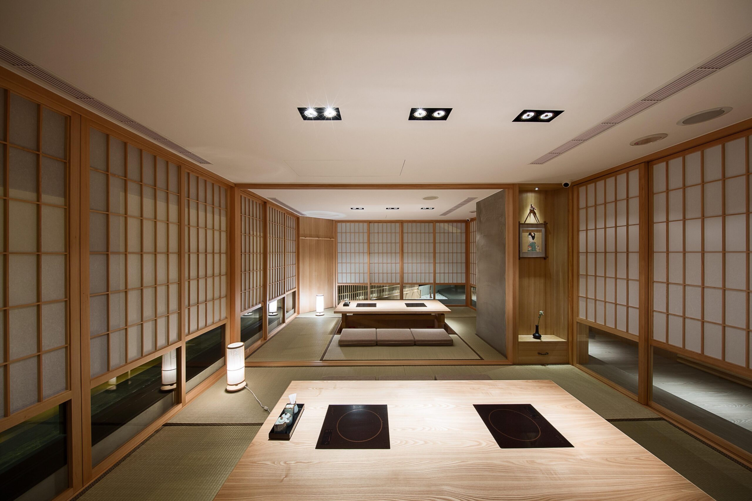 しゃぶしゃぶ店の和モダンな店舗内装 施工事例
